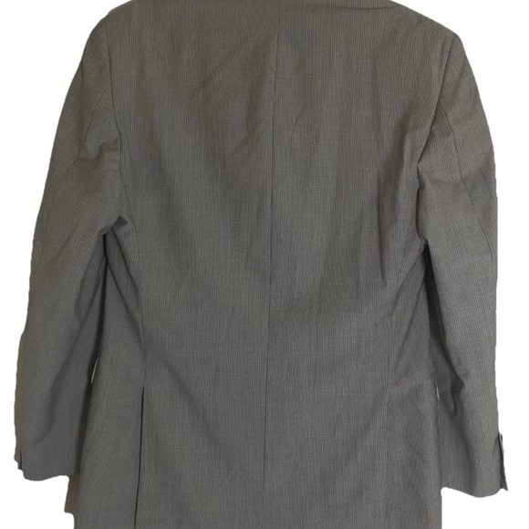 DKNY Men's Grey Pinstripe 100% Wool Lightweight Suit Jacket Sports Coat 42R - Picture 2 of 10